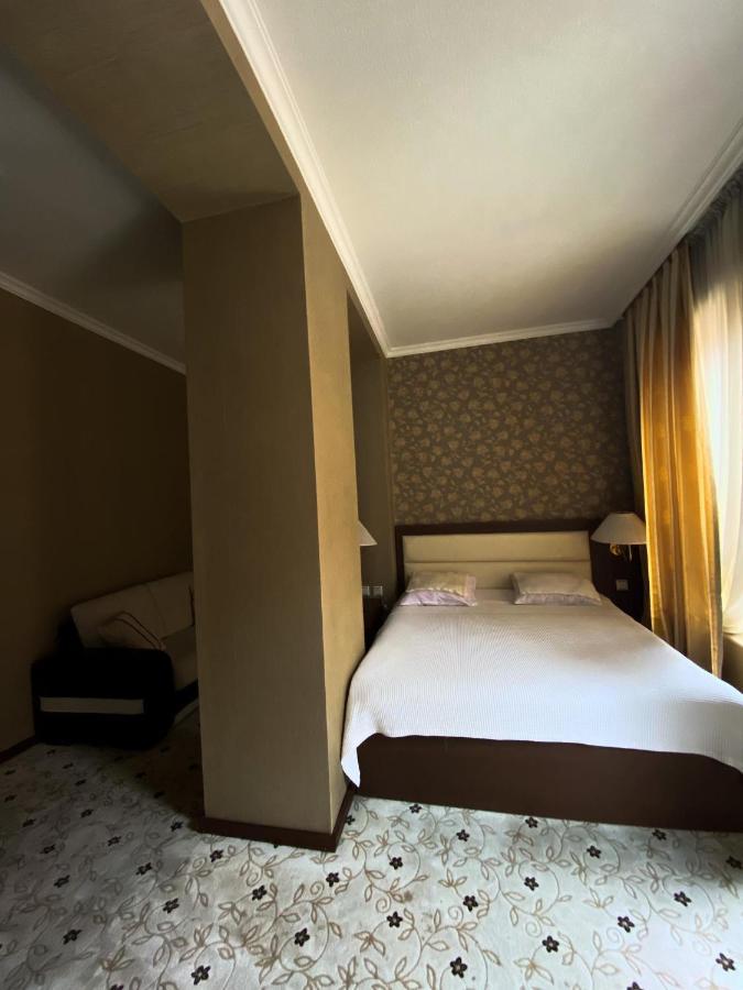 Hotel Empire Κουτάισι Εξωτερικό φωτογραφία